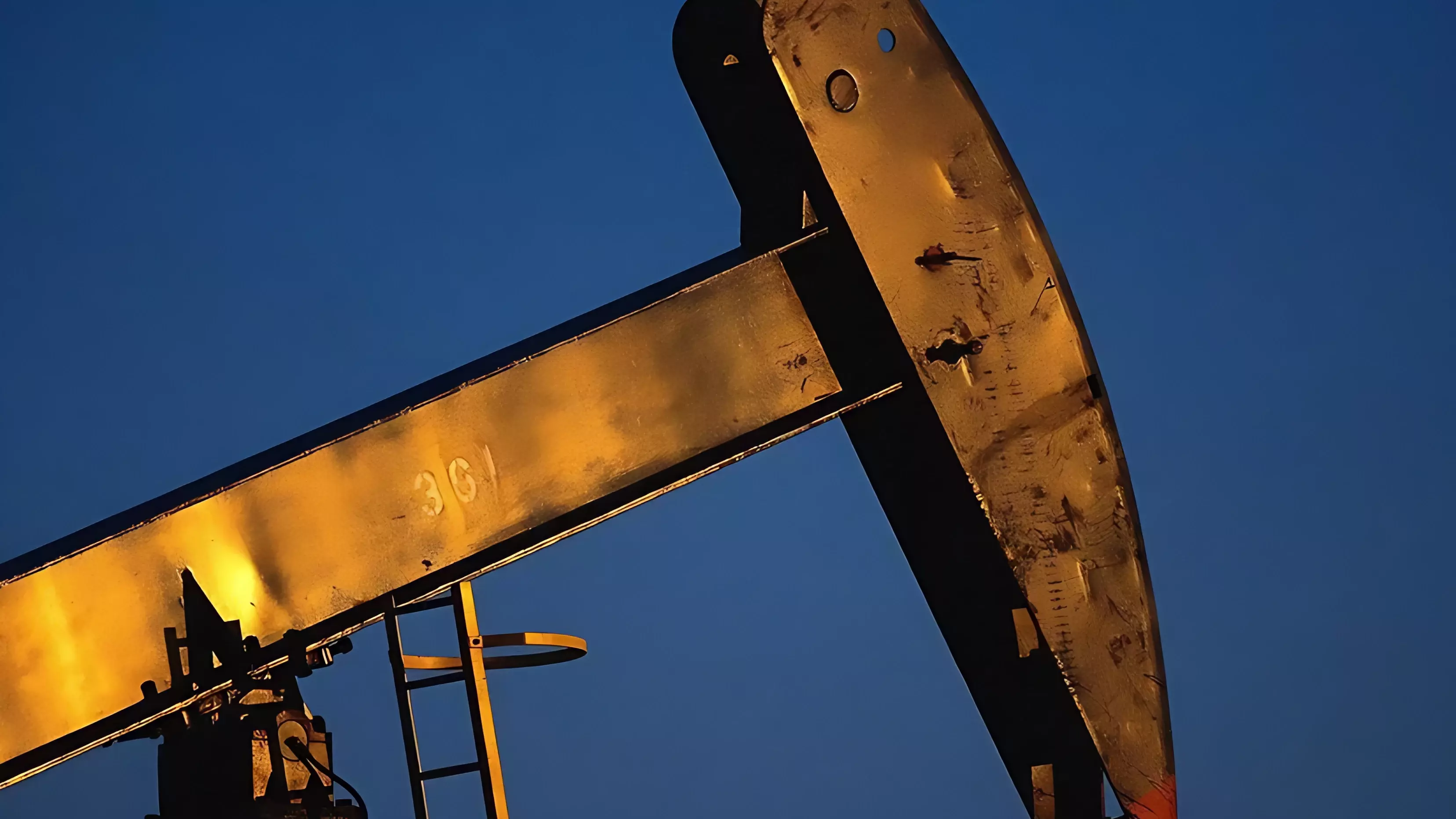 МВФ ждет роста добычи нефти с третьего квартала и считает, что это поможет КСА